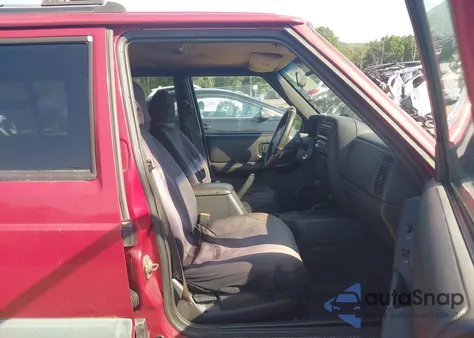 1999 Jeep Cherokee Classic/Sport из США, поврежденный, VIN 1J4FF68SXXL567773